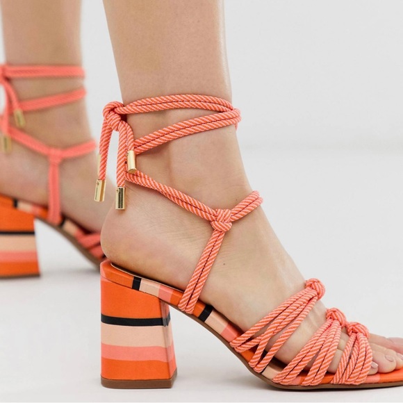 Strap up heels - Picture 2 of 6